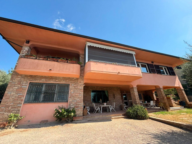 Villa in vendita a Marsciano