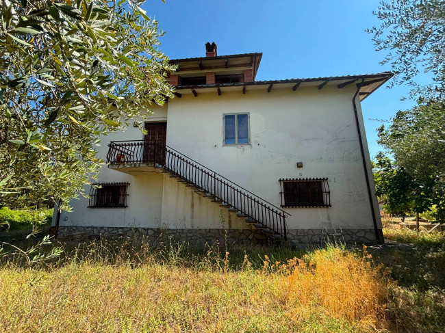 Casa singola in vendita a San Venanzo