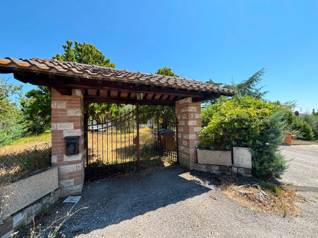 Casa singola in vendita a San Venanzo