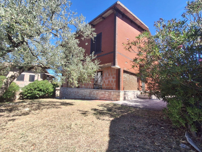 Single House for sale in Collazzone