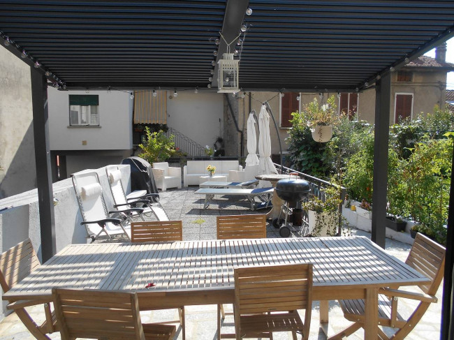 Casa singola in vendita a Oliveto Lario