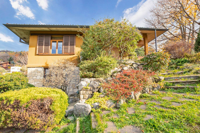 Villa in vendita a Alzano Lombardo
