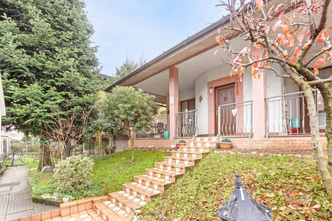 Villa in vendita a Pagazzano