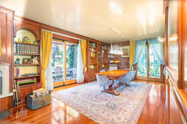 Villa in vendita a Brembate di Sopra