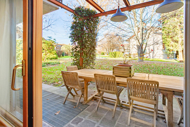 Villa in vendita a Brembate di Sopra