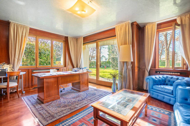 Villa in vendita a Brembate di Sopra