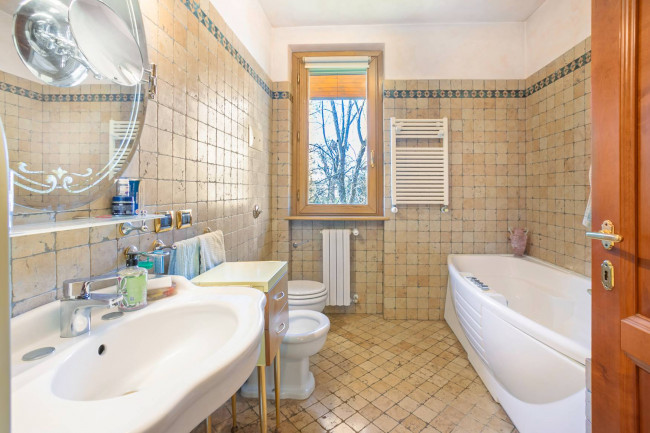 Villa in vendita a Brembate di Sopra