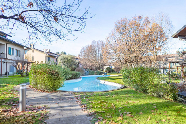 Villa in vendita a Brembate di Sopra