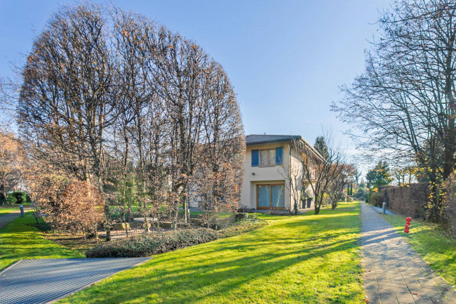 Villa in vendita a Brembate di Sopra