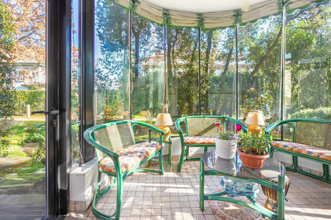 Villa in vendita a Brembate di Sopra