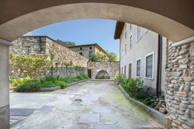 Casa singola in vendita a Paladina
