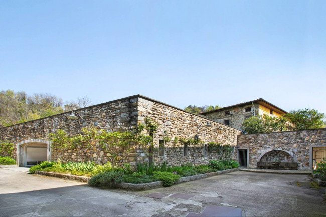 Casa singola in vendita a Paladina