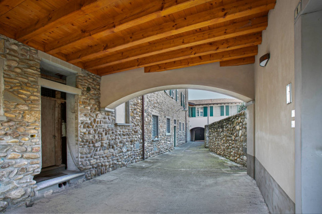 Casa singola in vendita a Paladina