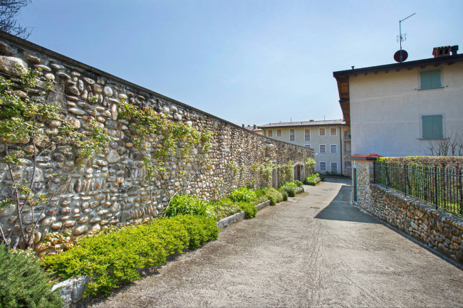 Casa singola in vendita a Paladina