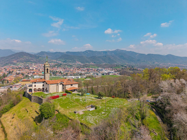 Casa singola in vendita a Paladina