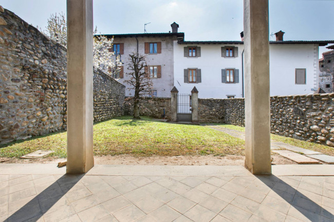 Casa singola in vendita a Paladina