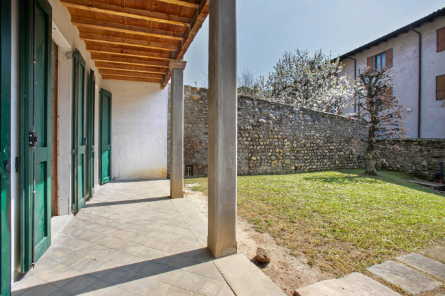Casa singola in vendita a Paladina