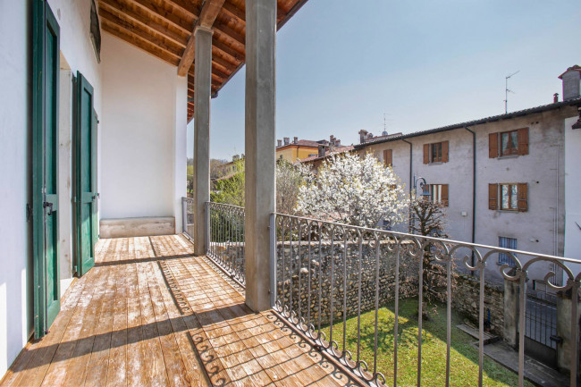 Casa singola in vendita a Paladina