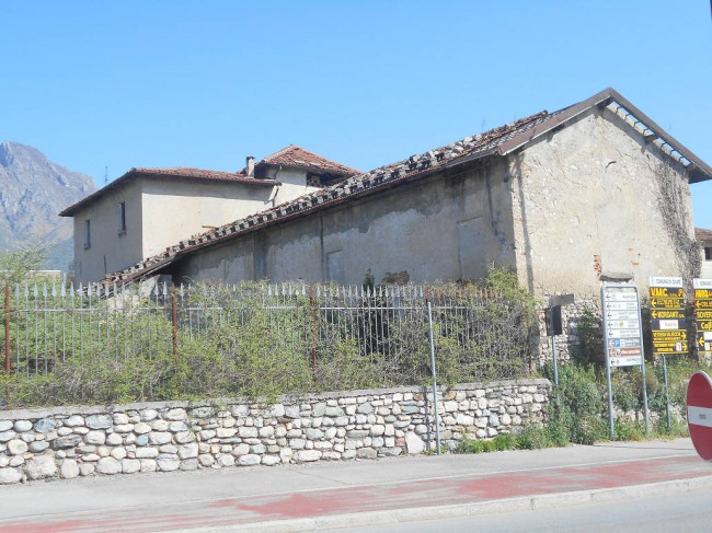 Casa singola in vendita a Civate