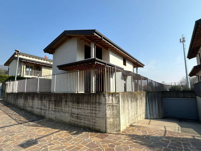 Villa in vendita a Bergamo