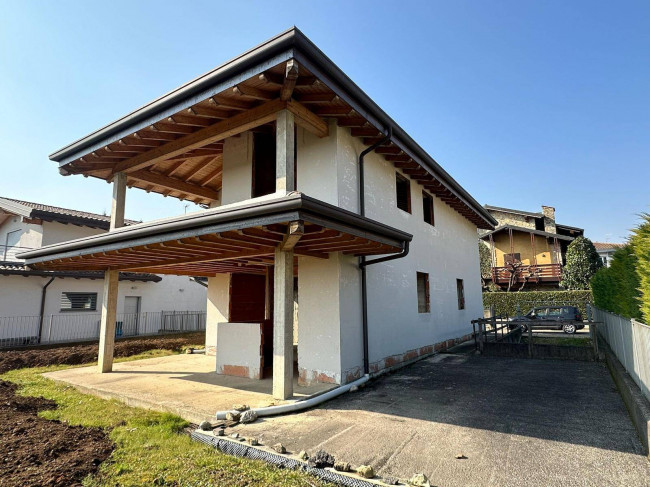 Villa in vendita a Bergamo