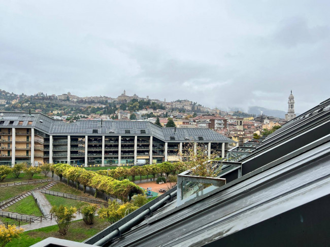 Appartamento in vendita a Bergamo