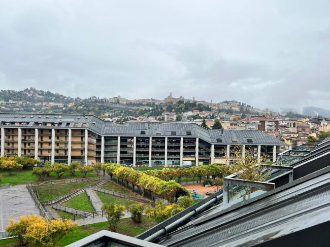 Appartamento in vendita a Bergamo