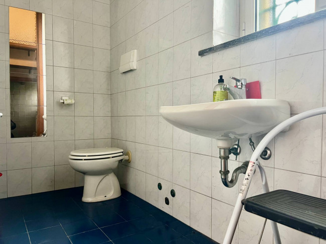 Locale commerciale in vendita a Caravaggio