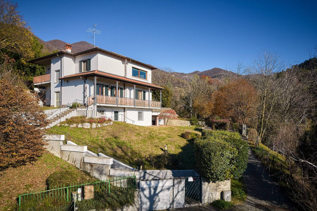 Villa in vendita a Cenate Sopra