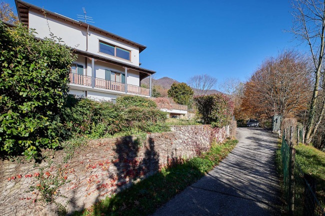 Villa in vendita a Cenate Sopra