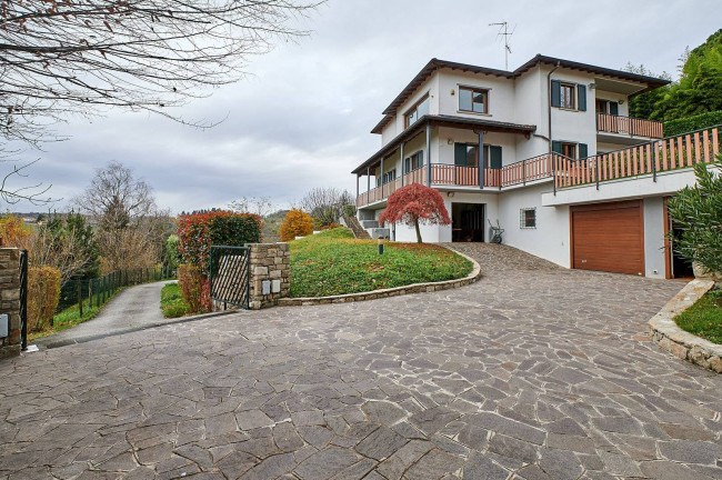 Villa in vendita a Cenate Sopra