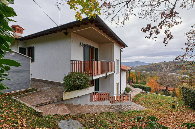 Villa in vendita a Cenate Sopra