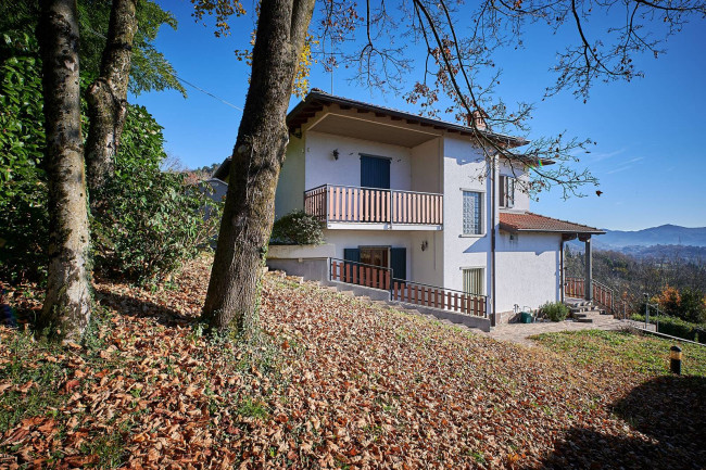 Villa in vendita a Cenate Sopra