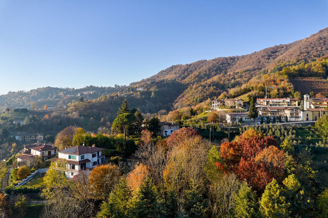 Villa in vendita a Cenate Sopra