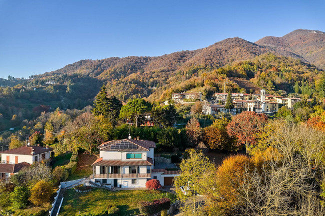 Villa in vendita a Cenate Sopra