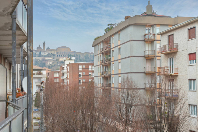 Appartamento in vendita a Bergamo