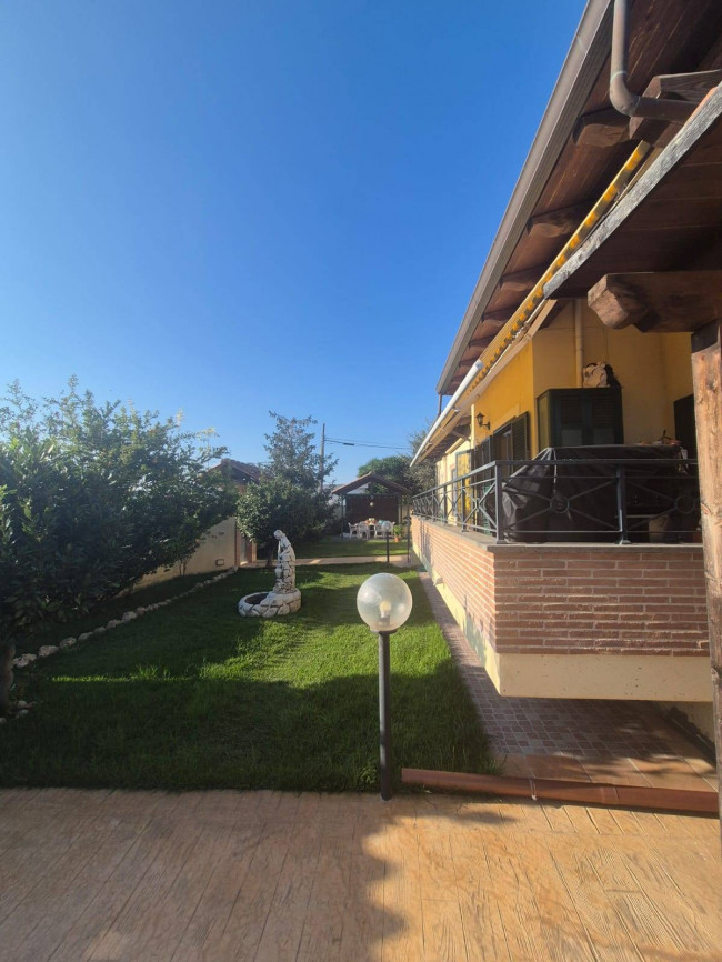 Villa in vendita a Ostia, Roma (RM)