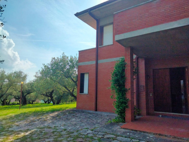 Villa in vendita a Perugia