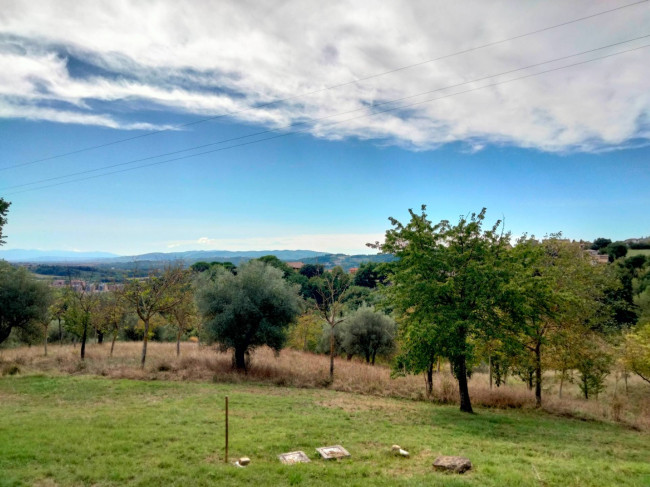 Casale in vendita a Perugia