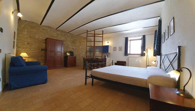 Casale in vendita a Perugia