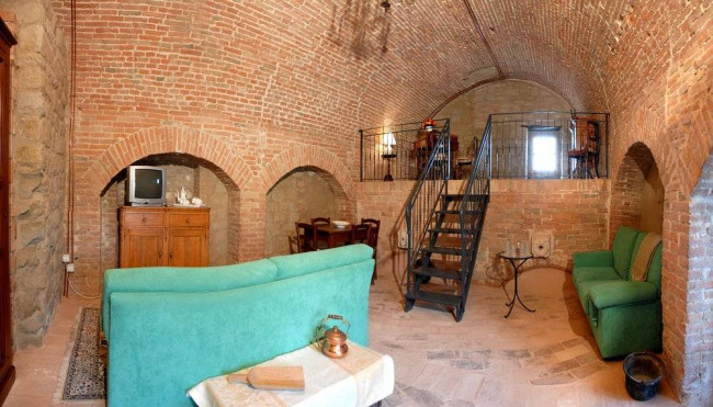 Casale in vendita a Perugia