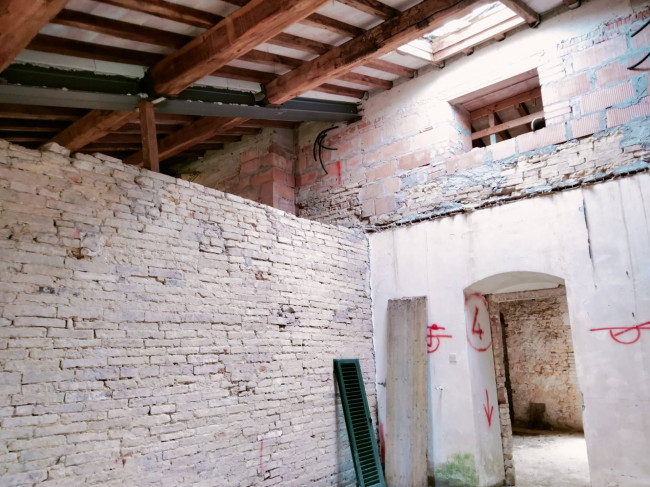 Casale in vendita a Perugia