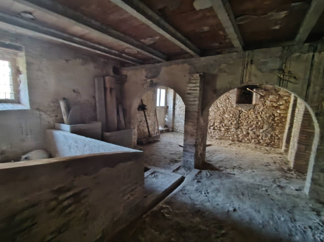 Casale in vendita a Perugia