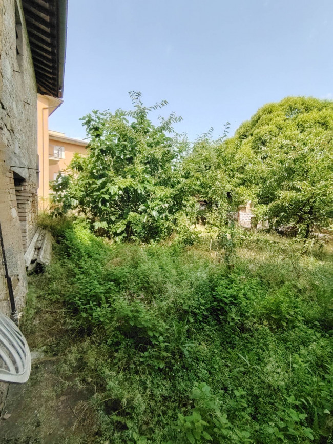 Casale in vendita a Perugia