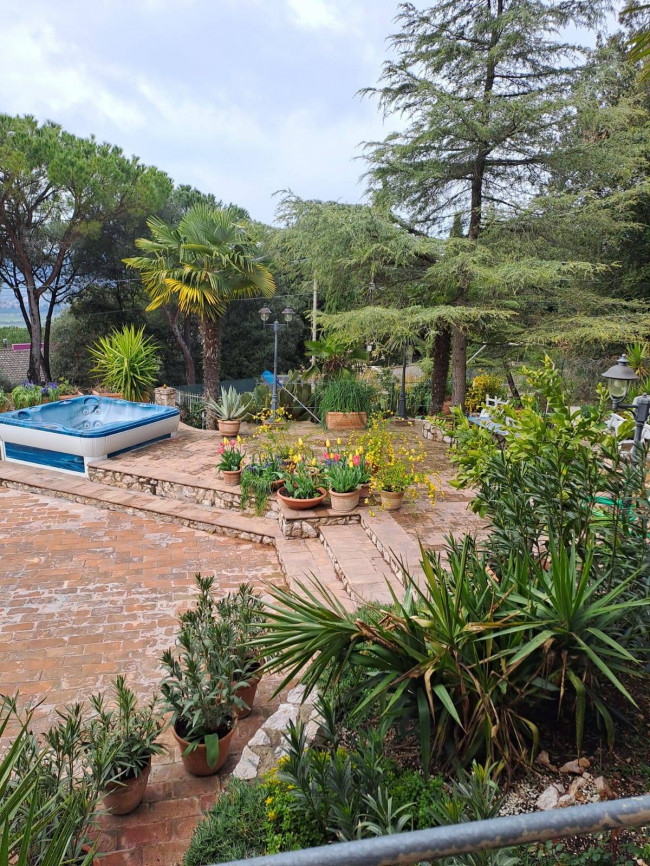 Villa in vendita a Corciano