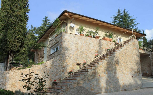 Villa in vendita a Corciano