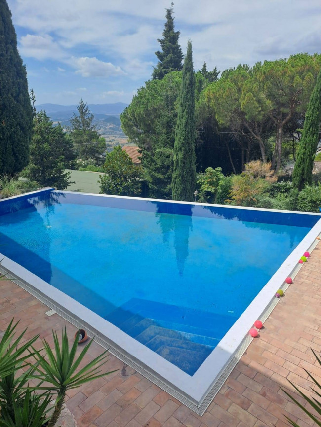 Villa in vendita a Corciano