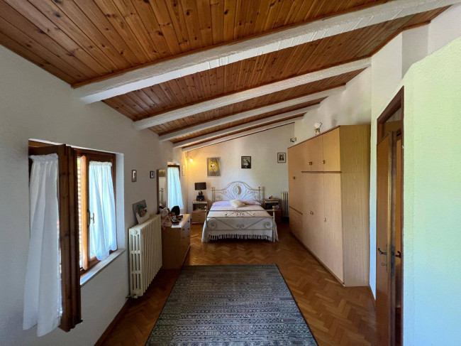  for sale in Gubbio