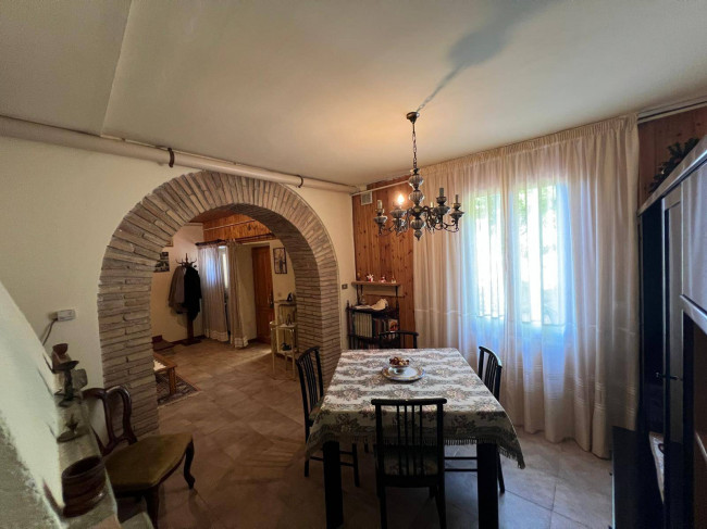  for sale in Gubbio