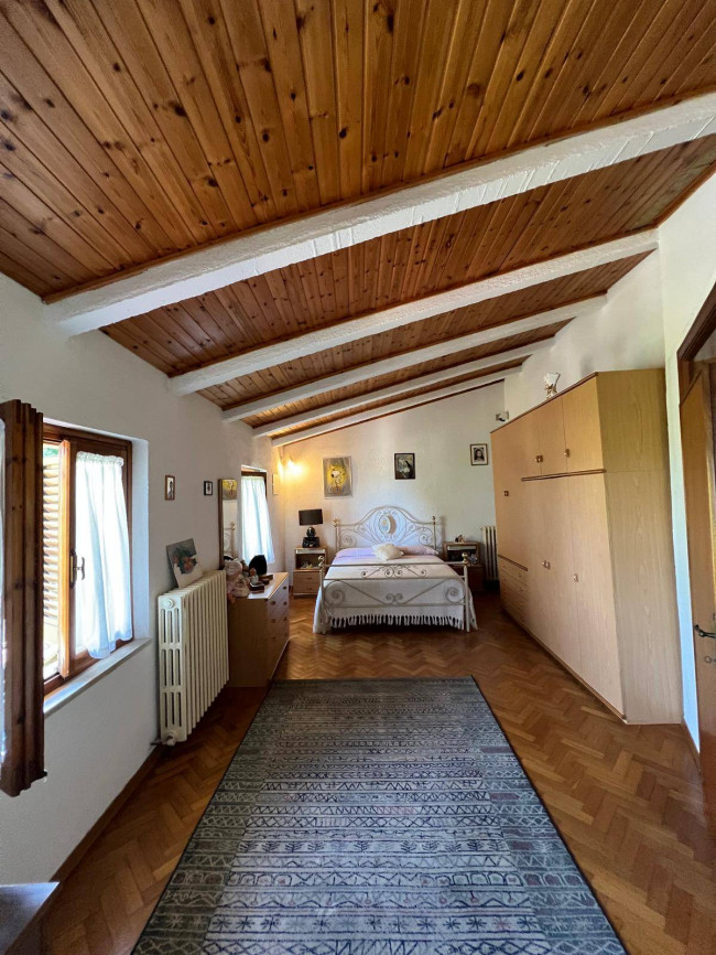  for sale in Gubbio